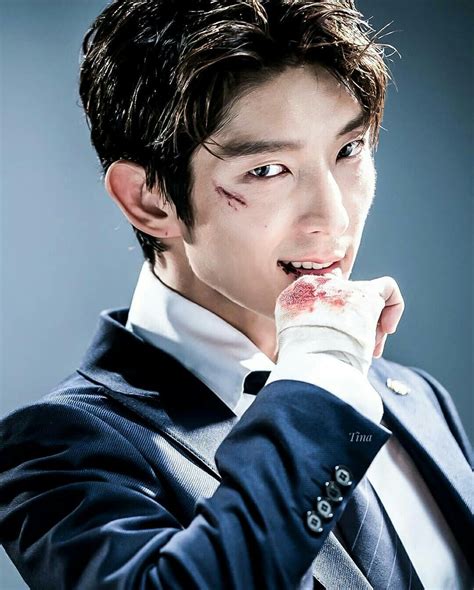Lee joon gi adalah aktor yang sukses membintangi resident evil di tahun 2016. Lee Joon gi @actor_jg ️ | Διασημότητες