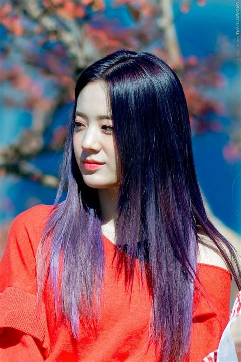Top keywords % of search traffic. Gyuri fromis_9 | Korea