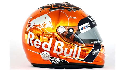 Voor de editie van 2019 koos max verstappen voor een volledig oranje helm met chromen accenten. Max Verstappen onthult nieuw ontwerp voor zijn helm