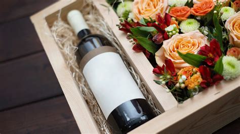 The easiest and fastest way to give wine, champagne and cakes delivered to your door. Be Aware of This Flower and Wine Delivery Credit Card Scam