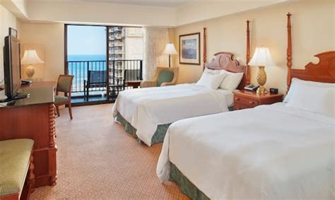 Rooms And Suites Hilton Hawaiian Village