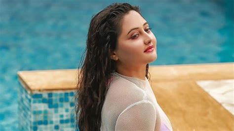 Rashami Desai Birthday Do You Know What Her Original Name Is Lesser Known Facts About The Bigg