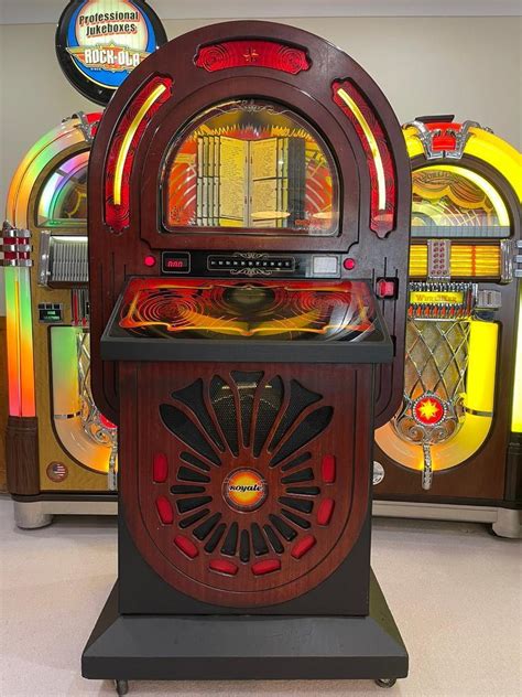 Wurlitzer Style Full Size Jukebox With Bubble Tubes In Llantrisant