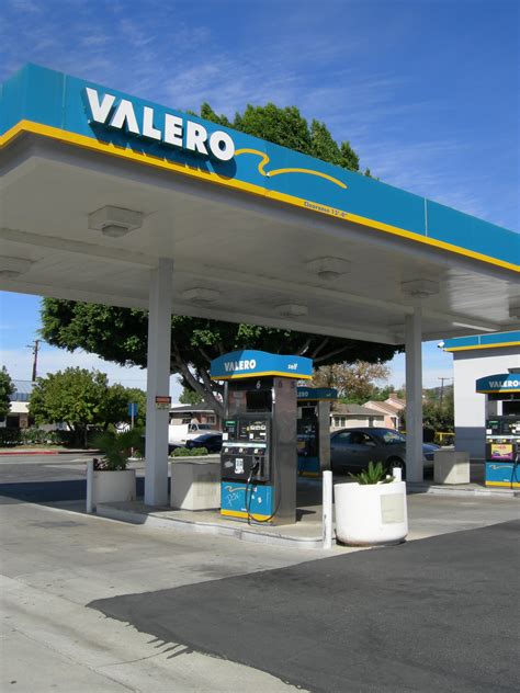 Valero Gas Station With Real Estate Whittier Ca Biz Buildercom