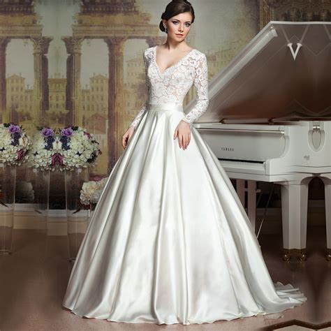 Vintage Romantic Long Wedding Dress 2016 New Long Sleeve V