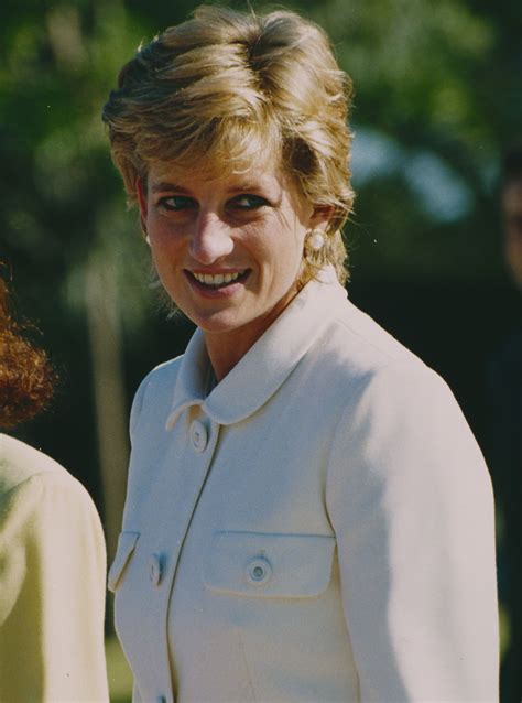 Princess Diana Letters: Letters Written By The Late Royal Revealed ...