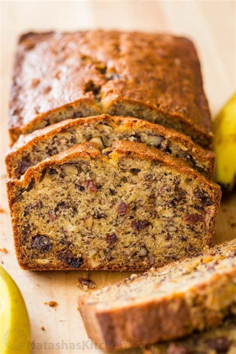 Oatmeal banana bread for the win. This Banana Bread Recipe is loaded with ripe bananas, tangy sweet raisins and toaste… | Easy ...