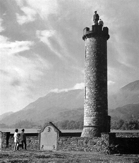 Tour Scotland Old Travel Blog Photograph Glenfinnan Monument Scotland