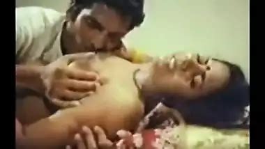 Big Boobs Xxxporn House Wife Saree Sex With Neighbor Xxx Desi Porn Video