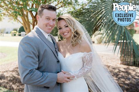 Married At First Sight S Cortney Hendrix Marries Fiancé Sherm