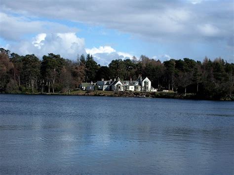 Loch Na Bo House Near Lhanbryde © Christopher Gillan Cc By Sa20