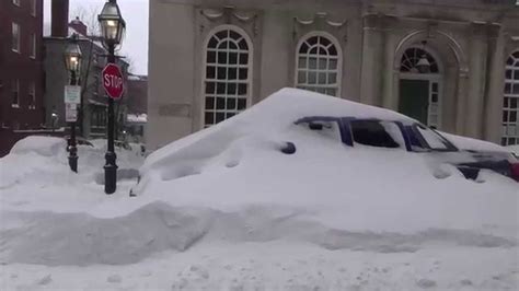 Blizzard 2015 Boston 21 Cars On Beacon Hill Are Buried In Snow Youtube