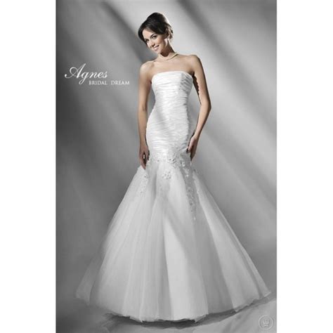 Https://wstravely.com/wedding/agnes B Wedding Dress