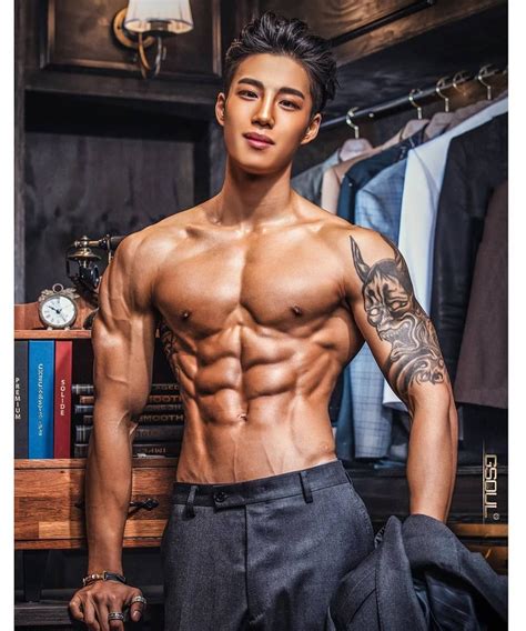Men Abs Mens Shoulder Tattoo Drama Fever Muscle Abs Hot Hunks Asian Men Asian Guys Dark