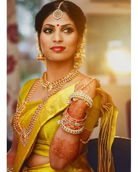 South Indian Bride Gold Indian Bridal Jewelrytemple Jewelry Jhumkisgold Silk Kanchipuram