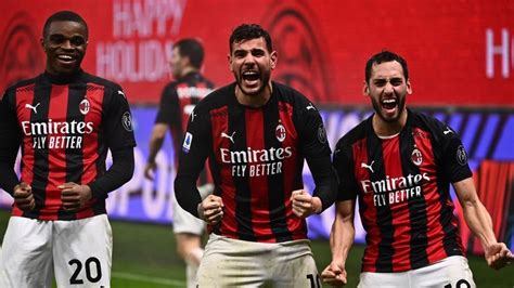 Profilo ufficiale della società sportiva lazio. AC Mailand feiert Last-Minute-Sieg gegen Lazio Rom und ...