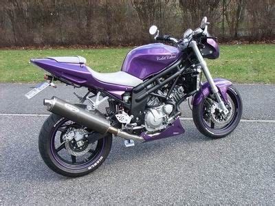 Page 1 warning this owner's manual contains important safety information. HYOSUNG OWNERS CLUB - Umbau GT 650 Streethighter