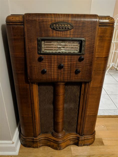 1930s Sparton Radio Refurbishment Rantiques