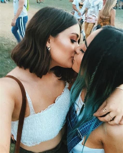 Lesbian Love Cute Lesbian Couples Cute Couples Goals Lesbians Kissing Gay Lindo Youtubers