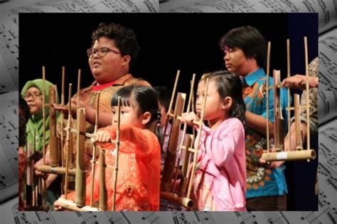 Properti tari piring dari busana hingga alat musik pengiring seni tari. Pengertian Musik Daerah : Sejarah, Fungsi & Ciri-Cirinya