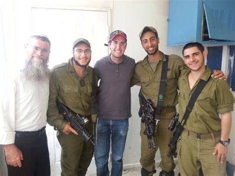 יפעת שאשא ביטון, זאב אלקין, יועז הנדל, שרן השכל, בני בגין, דני דיין. הרב משה אדלר מונה לראש ישיבת ההסדר נהרדעה בנהריה