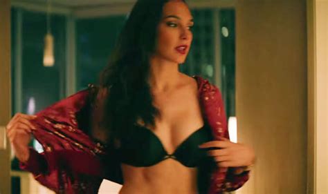 Wonder Woman Star Gal Gadot Gets Naked In Triple 9 Films Entertainment Uk