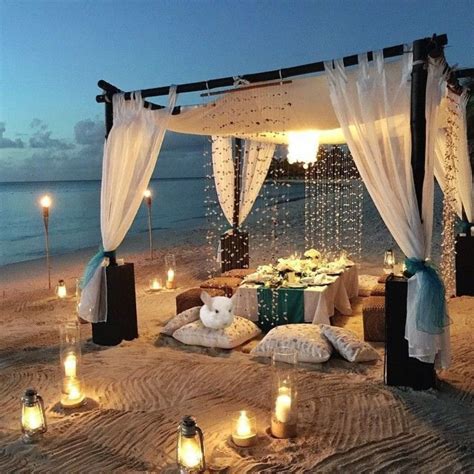 Romantic Evening Beach Dinner Romantic Picnics Romantic Beach