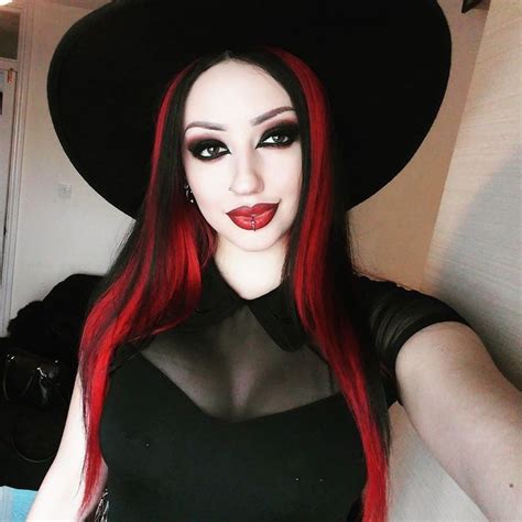Dani Divine Gothic Beauty Metal Girl Goth Women