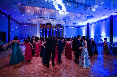 22 Best Prom Themes And Ideas For A Memorable Night The Bash Vlrengbr