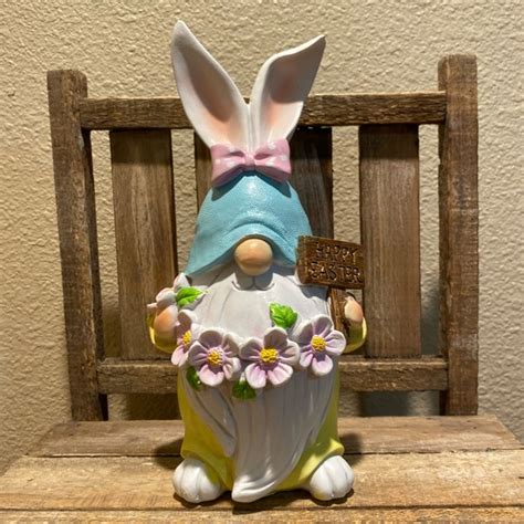 Old East Main Co Holiday Gnome Easter Bunny Resin Figure Gnome