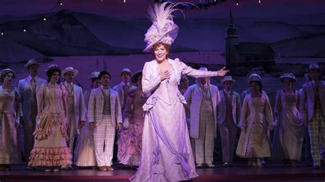 Bww Review Hello Dolly At Broadway In Chicago Call On Dolly