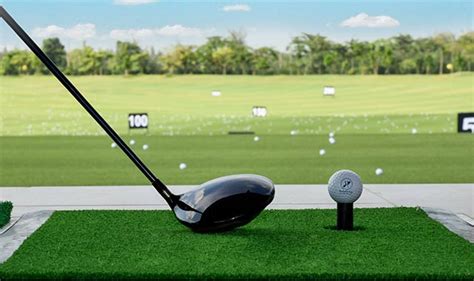 Our lighted driving range attracts golf enthusiasts of all levels. ハーモニー・ゴルフ・パーク｜ベトナムゴルフ徹底ガイド【公式】｜名鉄観光