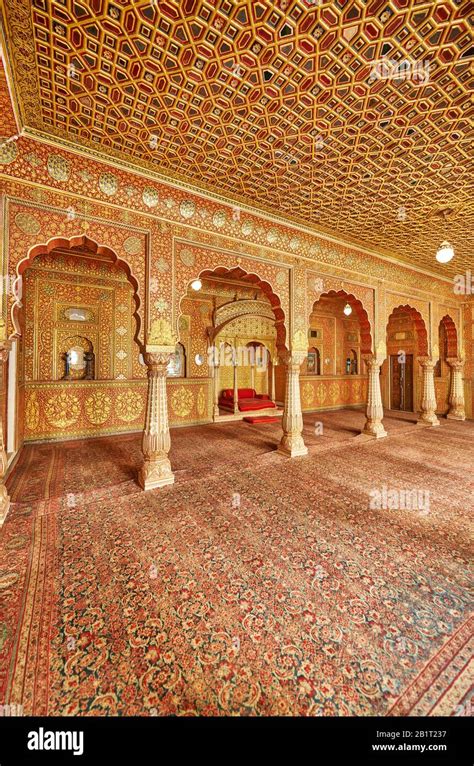 Karan Mahal Public Audience Hall Emperor Throne Exquisite Glass