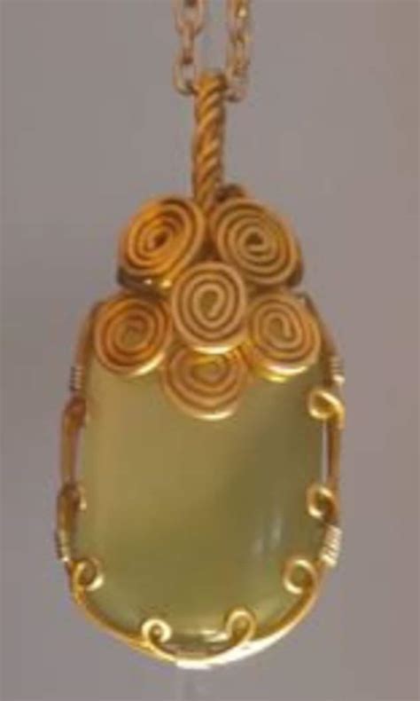 Wyoming Jade Gold Pendant Necklace Cabochon Green Nephrite Swirls