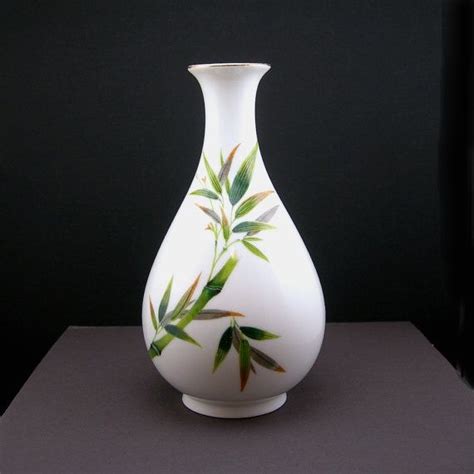 If you need replacement or additional pieces for your noritake goldivy collection, monitor this page on a weekly basis for new listings. Noritake Bamboo Vase, Bone China, Nippon Toki Kaisha, 7 ...