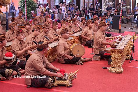 Potret Bali Gong Gede Singapadu