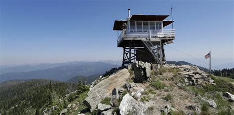 Aging Lookout Towers Still Key During Fire Season In Us West Ap News