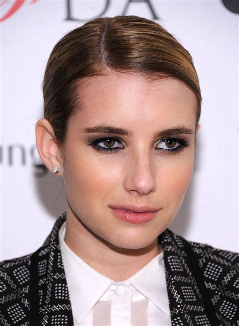 1,922,553 likes · 980 talking about this. EMMA ROBERTS at the Vogue Eyewear & CFDA Unveiling in New ...