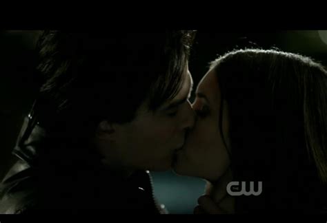 Delena Kiss Damon And Elena Image 28090189 Fanpop