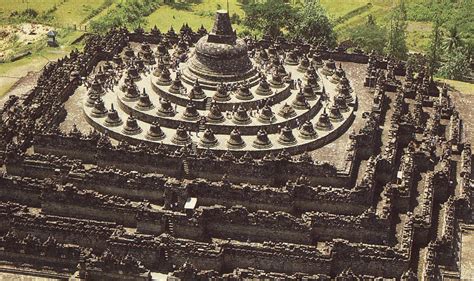 Worlds Largest Complex Of Borobudur Spectacular Buddhist Masterpiece