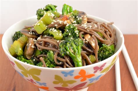 The taste is subtle yet utterly scrumptious. Alkaline Recipe #76: Chinese Stir Fry Buckwheat Noodles | Food recipes, Food doodles, Healthy ...