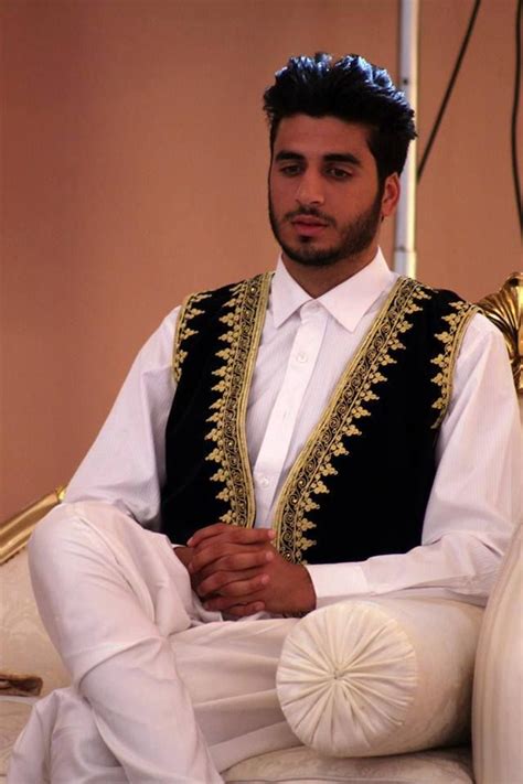 Algerian Traditional Clothes Algeria Algérie Algerian Clothing