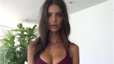 ‘my Boobs Are Too Big Emily Ratajkowskis Reason She Cant Get Work
