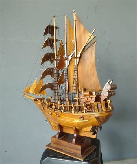 Miniatur Replika Kapal Layar Tradisional Kri Dewa Ruci Kayu Jati