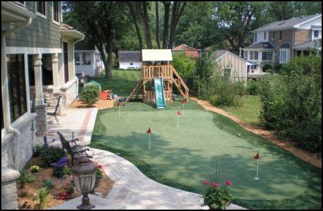 Outdoor putting green systems can be designed with customized green speeds, breaks and with tour greens total service, you can rest easy that your outdoor putting green will perform at looking for a diy alternative? Residential putting greens | Putting greens, Patio, Outdoor