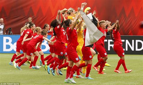 England Womens World Cup Team Win Unprecedented Bronze Medal At World Cup Daily Mail Online