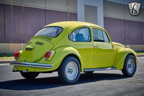 Yellow 1971 Volkswagen Super Beetle 1600cc Air Cooled Boxer 4 4 Speed