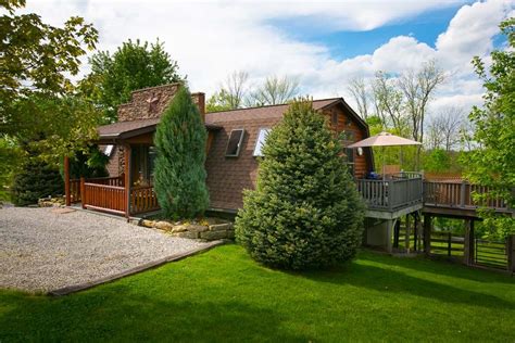 Berlin and the surrounding area give you small town charm, plenty of fresh air and natural beauty. The Twilight Cabin | Country cabin, Amish country, Amish ...