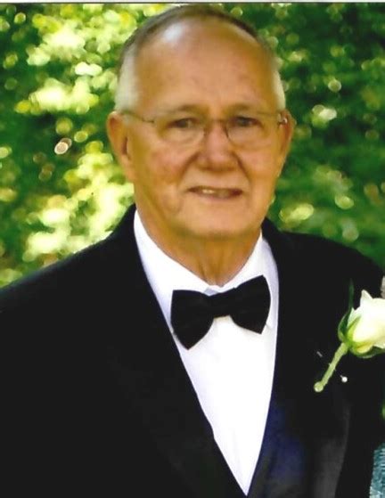 Obituary For William L Hunt Becvar And Son Funeral Home And Cremation