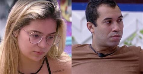 Aqui a gente fica por dentro do que está rolando no mundo rapidinho, troca receitas e ideias. 'BBB21': Após indicar Gilberto ao Paredão, Viih Tube tece ...